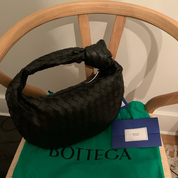 Bottega Veneta Teen Jodie - black - Picture 2 of 6